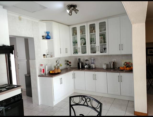 4 BEDROOM FREEHOLD FOR SALE IN MONTANA PARK